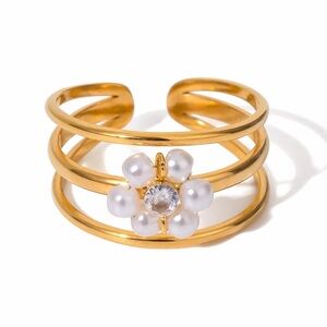 18K Gold Plated Faux Pearl Flower Ring
